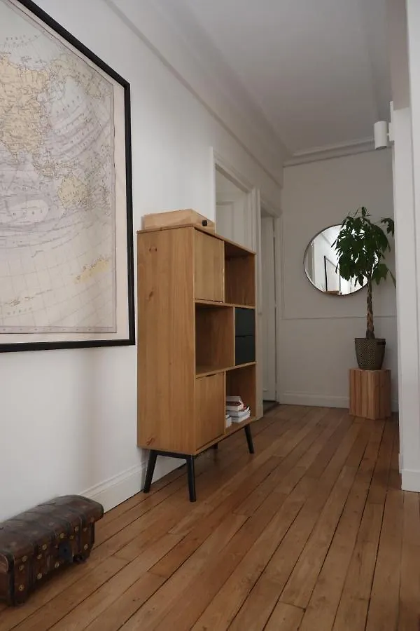 아파트 Eiffel Tower Appartment 파리