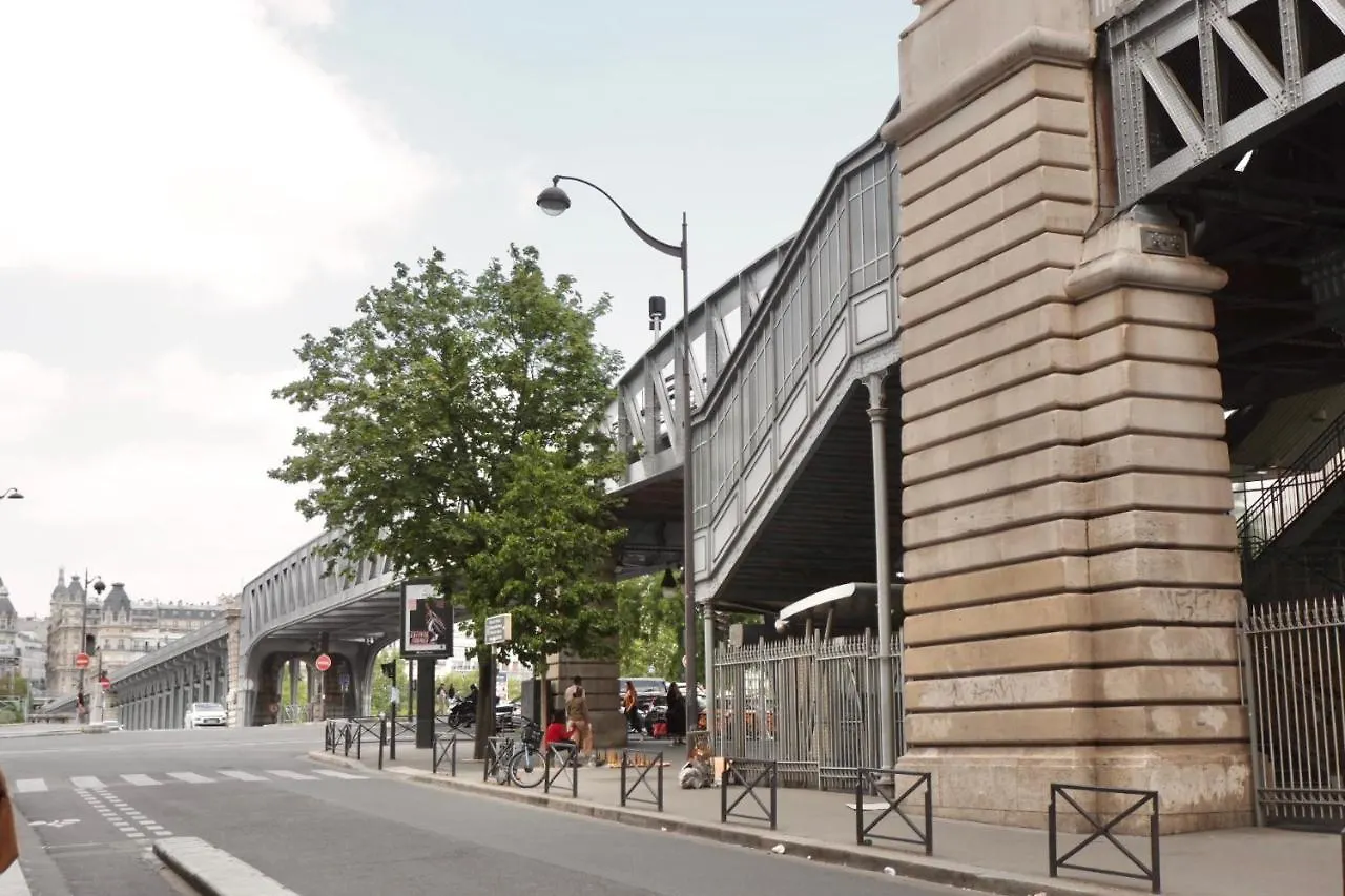 Eiffel Tower Appartment 파리 아파트